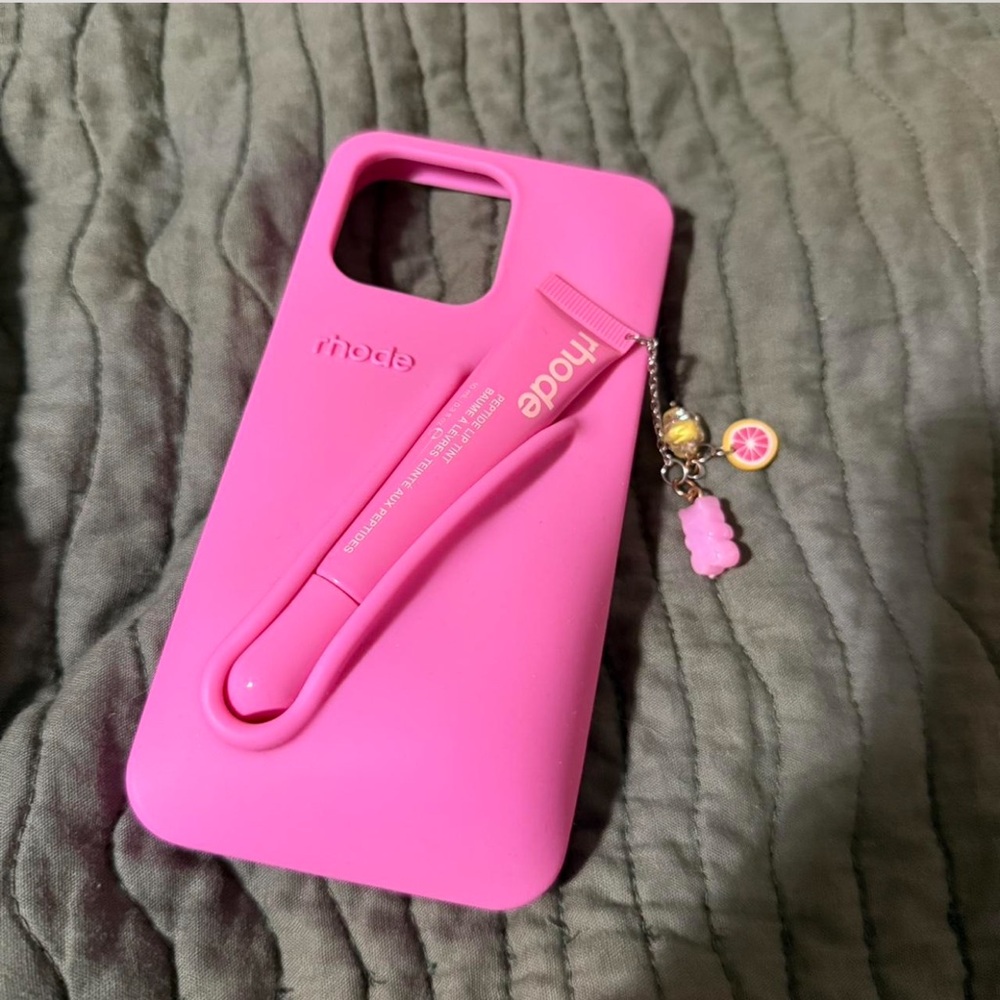 RHODE Pink Silicone Phone Case for iPhone 15pro max with Charm